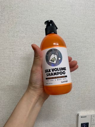 썸헤어 / SUMHAIR 썸헤어 실크 볼륨 샴푸+트리트먼트 프룻자스민티 — 4점을 준 리뷰어가 2021년 7월 올린 사용 사진