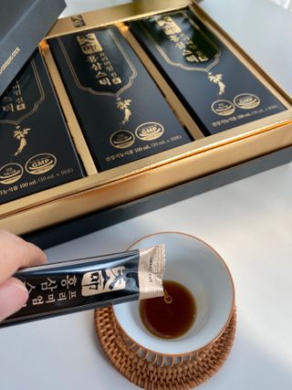 헬스업_천명진프리미엄홍삼스틱_10ml x 30포 — 5점을 준 리뷰어가 2021년 1월 올린 사용 사진