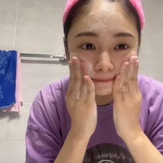 IO 아이오 오늘도 넌 예뻐 - 데일리딥 클렌징폼 — 5점을 준 리뷰어가 2021년 2월 올린 사용 사진