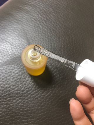 체르엠 스템앤셀 비타민 브라이트닝 에센스 30ml 1개 — 5점을 준 리뷰어가 2022년 2월 올린 사용 사진
