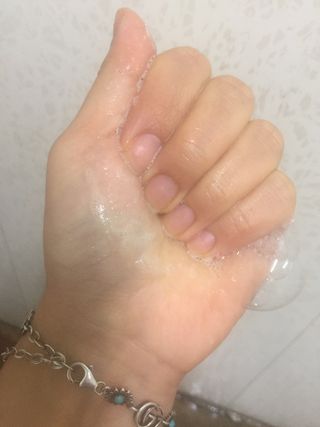 라로지크 X4 스케일링 퍼퓸 샴푸 1,000mℓ — 4.5점을 준 리뷰어가 2022년 1월 올린 사용 사진