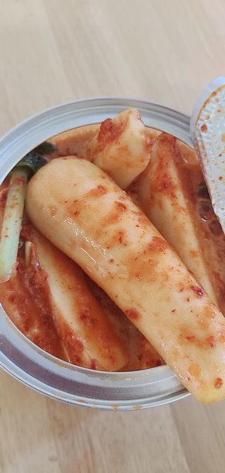 셰프애찬 알타리김치 총각김치 1kg — 5점을 준 리뷰어가 2022년 10월 올린 사용 사진