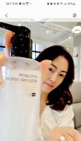씽크바이오 히알루론 에센스 에어볼 28ea/ 부스팅 세럼 250ml 2종 세트 — 5점을 준 리뷰어가 2022년 8월 올린 사용 사진