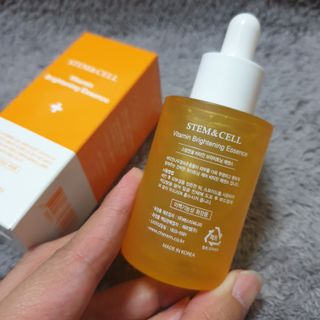 체르엠 스템앤셀 비타민 브라이트닝 에센스 30ml 1개 — 5점을 준 리뷰어가 2021년 10월 올린 사용 사진