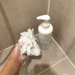 [닥터문] 센텔라 시카케어 화이트머스크 바디워시 1000ml — 5점을 준 리뷰어가 2023년 7월 올린 사용 사진