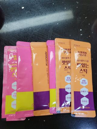 페페로니 맛있는 스틱 - 무항생제 닭고기 15개 + 알래스카 연어 15개 — 5점을 준 리뷰어가 2021년 10월 올린 사용 사진