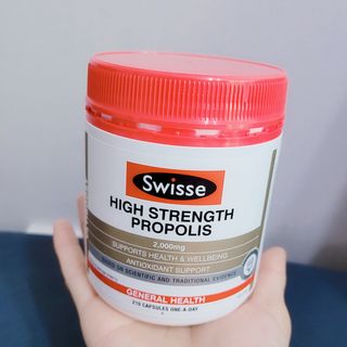 Swisse 스위스 고함량 프로폴리스 2,000mg 210정 — 5점을 준 리뷰어가 2021년 3월 올린 사용 사진