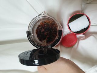 마시다 붉은 석양 빛을 담은 프리미엄 수제 블렌딩 홍차, 레드선셋블랙티 — 5점을 준 리뷰어가 2021년 4월 올린 사용 사진