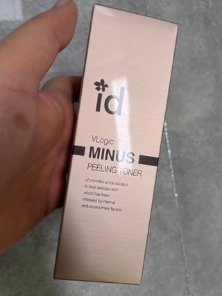 아이디플라코스메틱 아이디 브이로직 마이너스 필링 토너 110ml — 3.5점을 준 리뷰어가 2022년 1월 올린 사용 사진