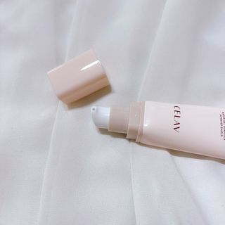 프리마인 선크림만 바꿨을 뿐인데 매일 물 2L챙겨먹고 기초케어 완벽하게 한 물빛피부 완성,셀라브UV프로텍터 — 5점을 준 리뷰어가 2023년 8월 올린 사용 사진