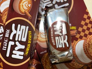 롯데제과 롯샌 카페크런치 — 5점을 준 리뷰어가 2021년 10월 올린 사용 사진