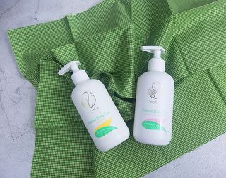 mom e 맘이 내추럴 베이비 케어 샴푸앤바스+로션 — 5점을 준 리뷰어가 2021년 1월 올린 사용 사진