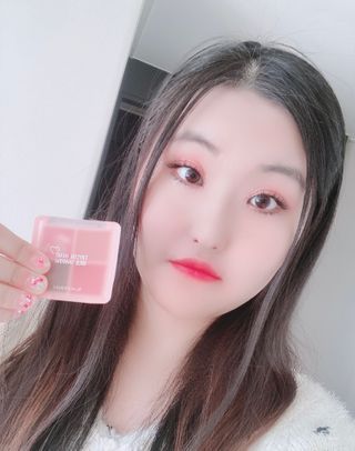 [블랙루즈] 크리스탈 하트 락 섀도우 4종 중 택1 — 5점을 준 리뷰어가 2021년 2월 올린 사용 사진