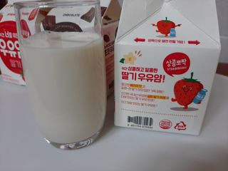 빙그레 우유얌 초코 / 우유얌 딸기 — 4점을 준 리뷰어가 2021년 4월 올린 사용 사진