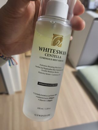 오투에니원 화이트스완 센텔라 루미너스 미스트 세럼 100ml — 5점을 준 리뷰어가 2023년 3월 올린 사용 사진