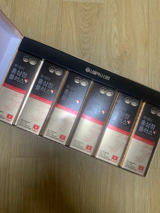 서울약사신협_투데이홍삼정플러스스틱_10g x 60포 — 5점을 준 리뷰어가 2021년 6월 올린 사용 사진