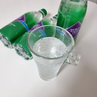 몽베스트 Montbest with Sparkling water Plain 20병 — 4점을 준 리뷰어가 2021년 11월 올린 사용 사진