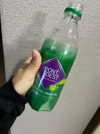 몽베스트 Montbest with Sparkling water Lime20병 — 5점을 준 리뷰어가 2021년 10월 올린 사용 사진