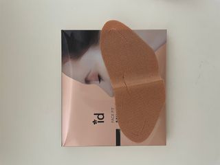 아이디플라코스메틱 아이디 페이스핏 마이너스 밴드 v2 — 3.5점을 준 리뷰어가 2021년 6월 올린 사용 사진