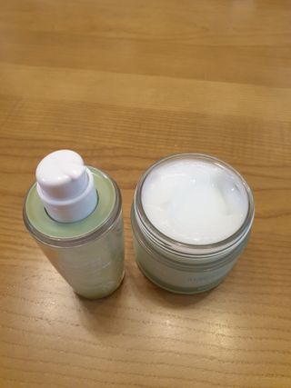 김정문알로에 큐어 큐어 알로에 리프레쉬 젤리 세럼, 큐어 알로에 하이드로 젤리 크림 — 5점을 준 리뷰어가 2021년 4월 올린 사용 사진
