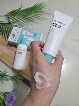 리더스코스메틱 리더스 카밍 바이오틱스 #1등 진정 기획세트 [에센스 워터150ml + 크림 마스크80ml] — 5점을 준 리뷰어가 2022년 9월 올린 사용 사진
