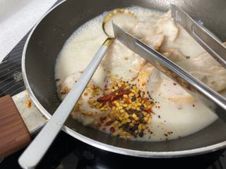 굽네몰 [굽네] 소스가 맛있는 닭가슴살 슬라이스 4종 — 5점을 준 리뷰어가 2021년 4월 올린 사용 사진