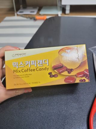 (주) 피치코리아 믹스커피캔디76g x2개입 — 5점을 준 리뷰어가 2022년 11월 올린 사용 사진