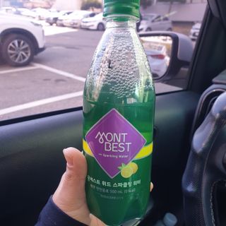 몽베스트 Montbest with Sparkling water Lemon OR Lime 20병(랜덤) — 5점을 준 리뷰어가 2023년 2월 올린 사용 사진