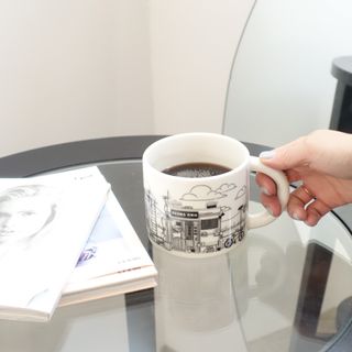 아티쉬 아티스트 헤이 메이디 머그 3종 — 5점을 준 리뷰어가 2022년 2월 올린 사용 사진