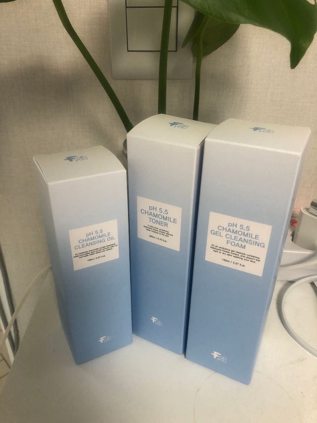 페브유 pH5.5 캐모마일 젤 클렌징 폼 + 클렌징 오일 + 토너 3종 세트 리뷰 사진