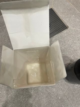르핸스 퍼포밍 5 샴푸 비반트 포렛/베티버 포그 — 2.5점을 준 리뷰어가 2022년 12월 올린 사용 사진