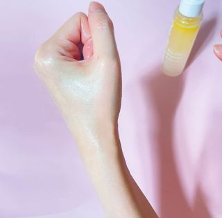 원데이즈유 프로 바이타 씨 브라이트닝 앰플 미스트 — 5점을 준 리뷰어가 2021년 1월 올린 사용 사진