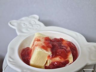 KOHL 앤베리 홈카페 500g 딸기콩포트 — 5점을 준 리뷰어가 2021년 8월 올린 사용 사진