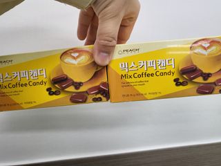 (주) 피치코리아 믹스커피캔디76g x2개입 — 5점을 준 리뷰어가 2022년 11월 올린 사용 사진