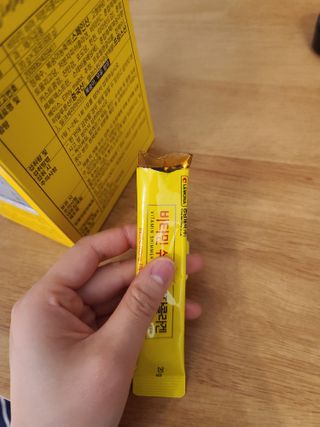 자연에온 경남제약 비타민 쉬머 저분자콜라겐 20g x 30포 — 4점을 준 리뷰어가 2021년 12월 올린 사용 사진