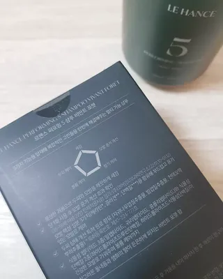 르핸스 퍼포밍 5 샴푸 비반트 포렛/베티버 포그 — 5점을 준 리뷰어가 2022년 12월 올린 사용 사진