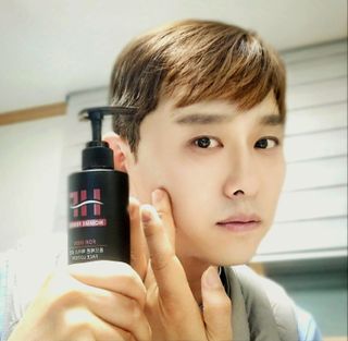 웰피아생활건강 웰피아 올인원 남성화장품 옴므페론 — 5점을 준 리뷰어가 2023년 1월 올린 사용 사진