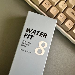 나우 [리브엠]피부 속부터 겹겹이, 촘촘하게! 워터핏8중 수분착붙 크림 — 4.5점을 준 리뷰어가 2024년 12월 올린 사용 사진