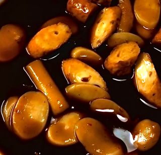 유비쿡 컵떡볶이 매운컵떡볶이2개/ 짜장컵떡볶이 2개  총 4개세트 — 5점을 준 리뷰어가 2021년 3월 올린 사용 사진