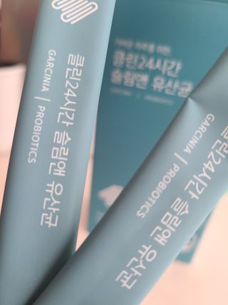 클린24시간 슬림앤유산균 1박스 (3.5g X 15포) — 5점을 준 리뷰어가 2022년 12월 올린 사용 사진