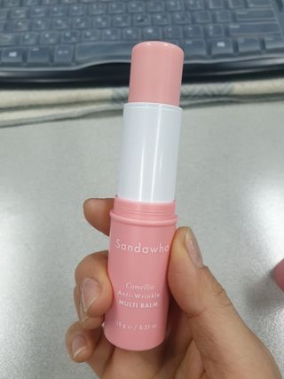 스킨큐어 산다화 카멜리아 안티 링클 멀티밤 — 4.5점을 준 리뷰어가 2023년 12월 올린 사용 사진