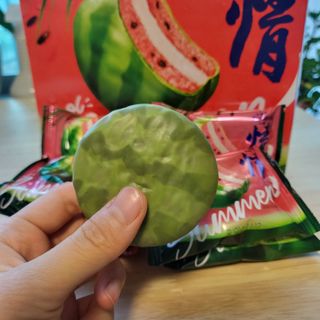 2022 오리온 여름한정판 초코파이 수박 / 포카칩 훌라망고맛 / 포카칩 라임모히또맛 — 5점을 준 리뷰어가 2022년 7월 올린 사용 사진