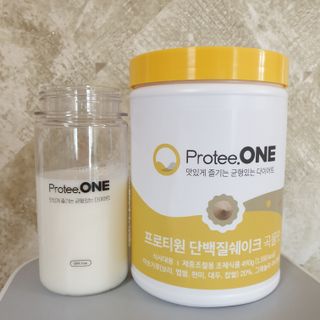 프로티원 단백질쉐이크 곡물맛 2주분 1통+보틀 — 5점을 준 리뷰어가 2021년 3월 올린 사용 사진