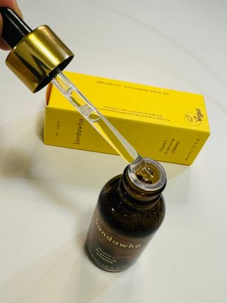 스킨큐어 산다화 비타민c 화이트닝 에센스 30ml — 5점을 준 리뷰어가 2023년 12월 올린 사용 사진
