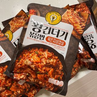 한성기업 무볼레 왕건더기 볶음밥 묵은지삼겹살 — 5점을 준 리뷰어가 2021년 11월 올린 사용 사진