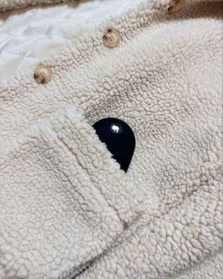 썬더월드 [썬더] 스마트 핸드워머 충전식 손난로 보조배터리 10000mAh — 4점을 준 리뷰어가 2024년 12월 올린 사용 사진
