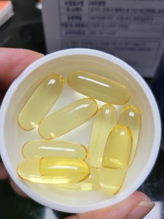 서울약사신협 네이처픽_알티지오메가3_1,205mg x 180캡슐 — 5점을 준 리뷰어가 2021년 9월 올린 사용 사진