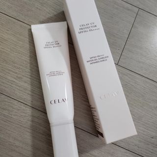 프리마인 선크림만 바꿨을 뿐인데 매일 물 2L챙겨먹고 기초케어 완벽하게 한 물빛피부 완성,셀라브UV프로텍터 — 5점을 준 리뷰어가 2023년 7월 올린 사용 사진