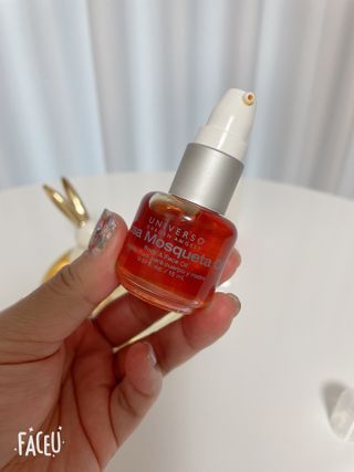 유니베르소 로즈힙 오일 15ml — 5점을 준 리뷰어가 2021년 4월 올린 사용 사진