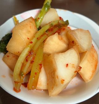 셰프애찬 알타리김치 총각김치 1kg — 3점을 준 리뷰어가 2022년 10월 올린 사용 사진